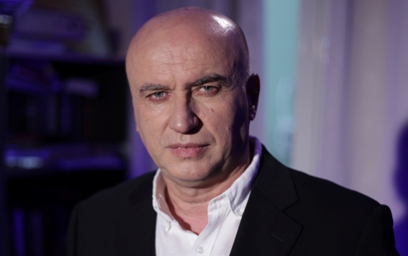 njeriu-qe-e-beri-kosoven-sic-e-deshen-serbet