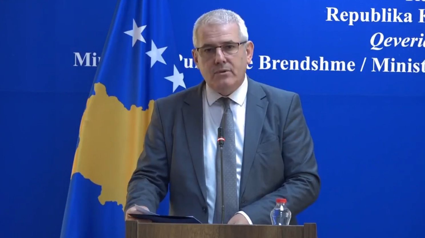 Sveçla me  dhurata  para zgjedhjeve për policët  miratohet udhëzimi administrativ për procesin e gradimit