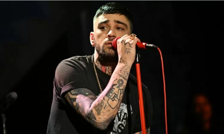 Zayn Malik anulon 22 data të turneut, shkak gjendja shëndetësore
