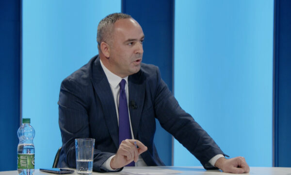 Shkëmb Manaj i bën thirrje gjysmës së përfaqësuesve të LDK së ta lëshojnë partinë