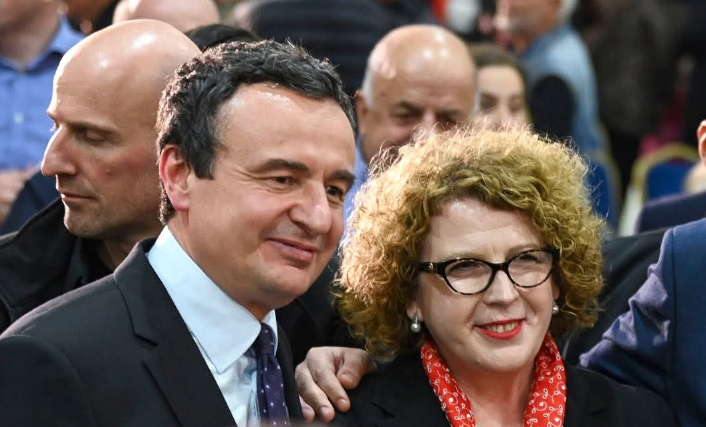zbulohen-kryeveprat-e-rozit-ne-mint-pagese-e-dyfishte-per-vetura-me-qira-dhe-miliona-euro-ne-konteste