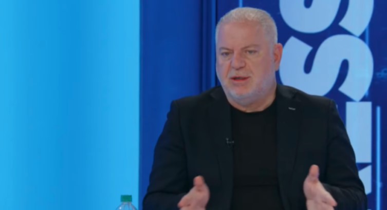 Haxhiu  Osmani duhej të garonte e vetme