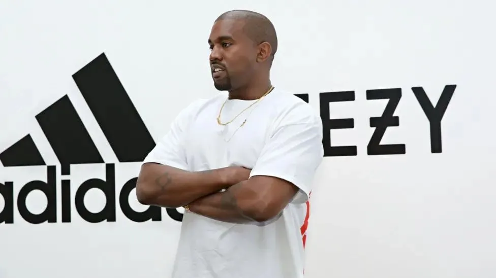 sstadiumi-mohon-marreveshjen-me-organizatoret-anulohen-koncertet-e-kanye-west-ne-shen-petersburg