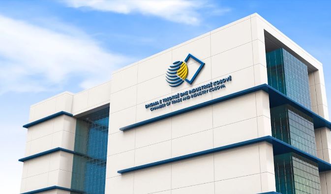dhtik-kerkon-zhbllokimin-e-institucioneve-vonesat-po-rrisin-pasigurine-per-bizneset
