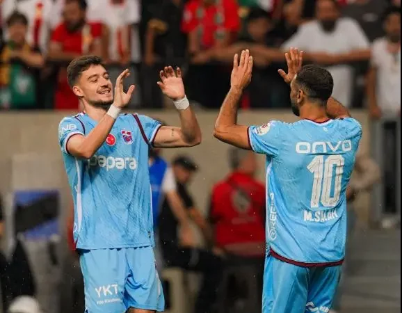 Salah vazhdon me gola në Turqi, Muçi e asiston sërish