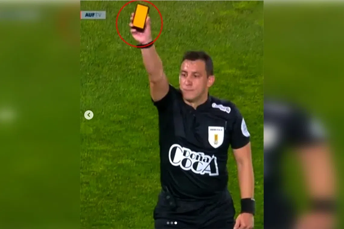 kartoni-elektronik-ben-debutimin-ne-futbollin-uruguajan