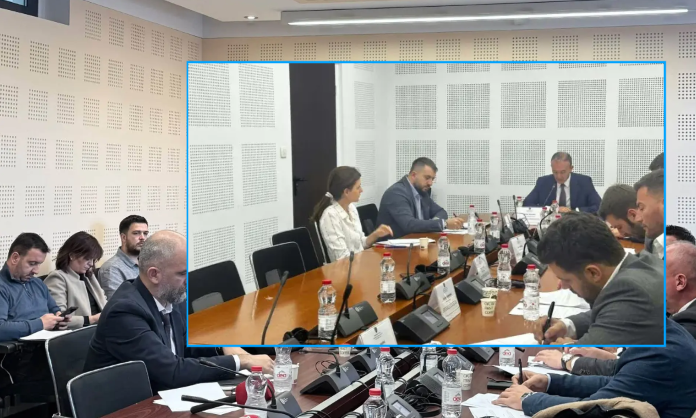 nuk-sigurohet-kuorumi-deshton-mbledhja-e-komisionit-per-ekonomi-te-pranishem-vetem-6-deputete